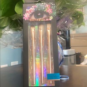 Nicole Miller eye brush trio